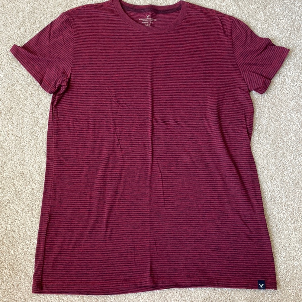 Mens American Eagle striped t-shirt